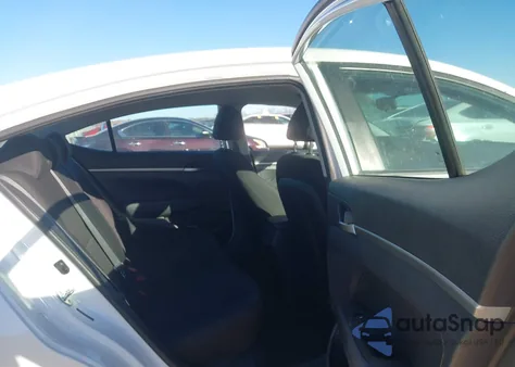 2019 Hyundai Elantra Se z USA, uszkodzony, nr VIN 5NPD74LF8KH421622